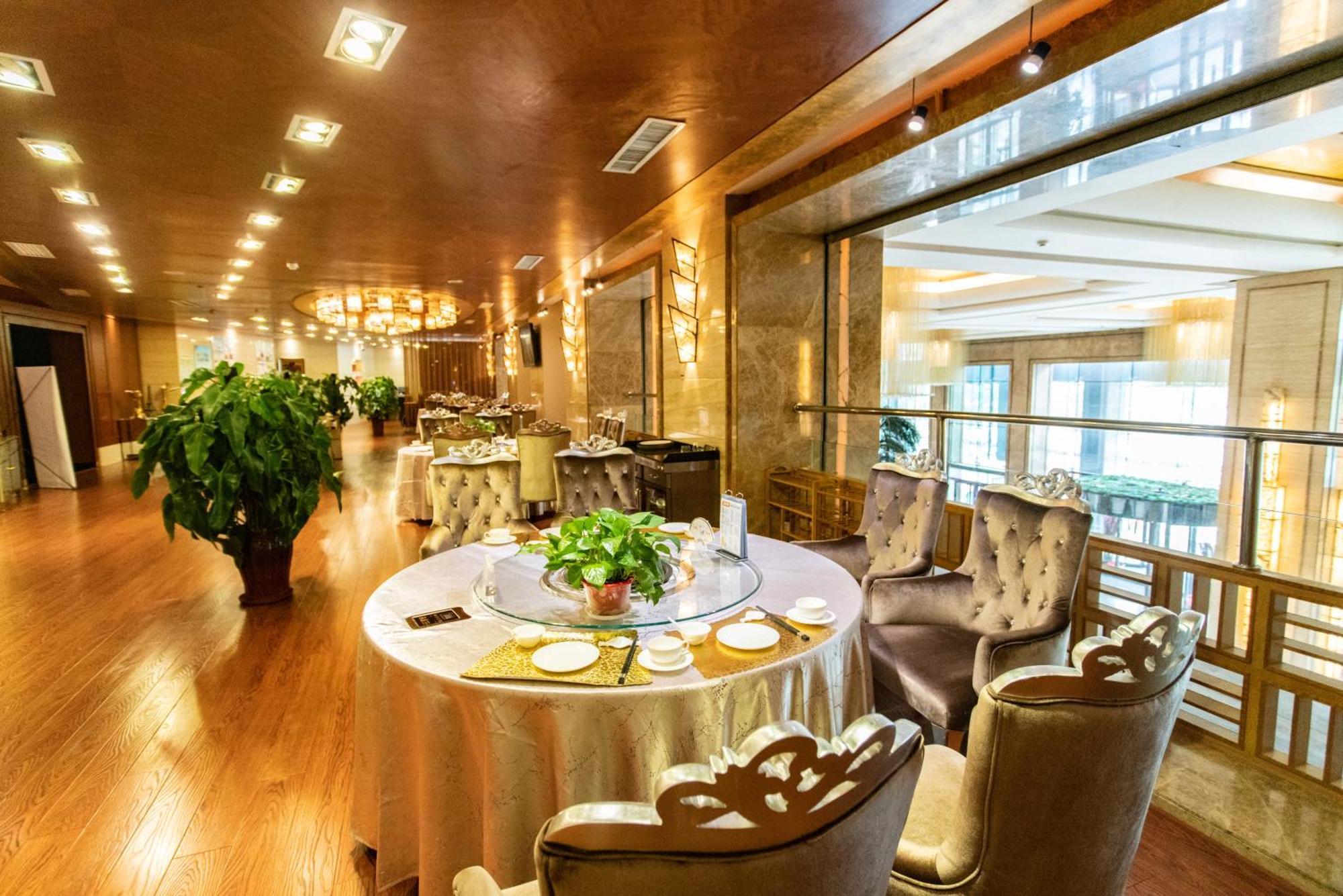 Header Baotou Hotel Eksteriør billede